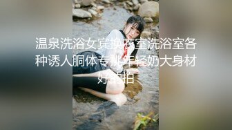 -大肚子孕妇为赚零花钱自慰掰穴 黄瓜手指抠B 撅起屁股特写阴户 (1)