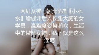 《台湾情侣泄密》冒充假经纪人让美女脱光了看看身材合不合格 (1)