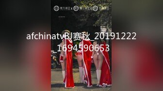 餐厅女厕偷拍可爱小美女的无毛小嫩鲍