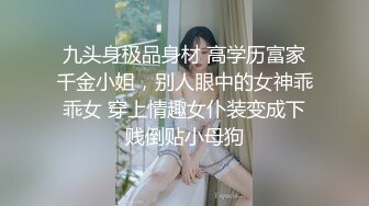 花裙尤物换上空姐制服有那味儿了 像新疆美女异域尤物 最美的婴儿肥女神