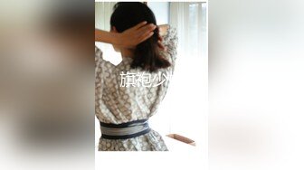 美女主播打PK输了做惩罚“转圈”没想到大黑B都漏出来了这下子好玩了