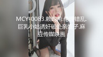 漂亮小女友中出完吃大鸡巴 娇嫩的颜值真是好想草哦