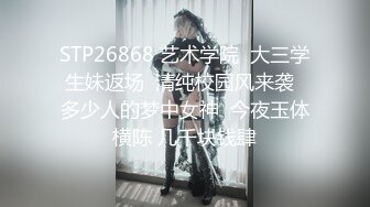 商场厕所刁钻角度连拍两个妹子其中一个喝多了又拉又吐